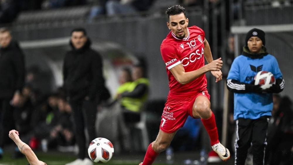 كونستانتين (رئيس سيون السويسري): "لا يوجد أي عرض من الأهلي لضم شوارف"