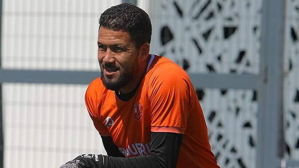 في بادرة إنسانية رياضية.. شباب بنكرير يوقع عقدًا دائمًا مع الحارس رشيد حسون