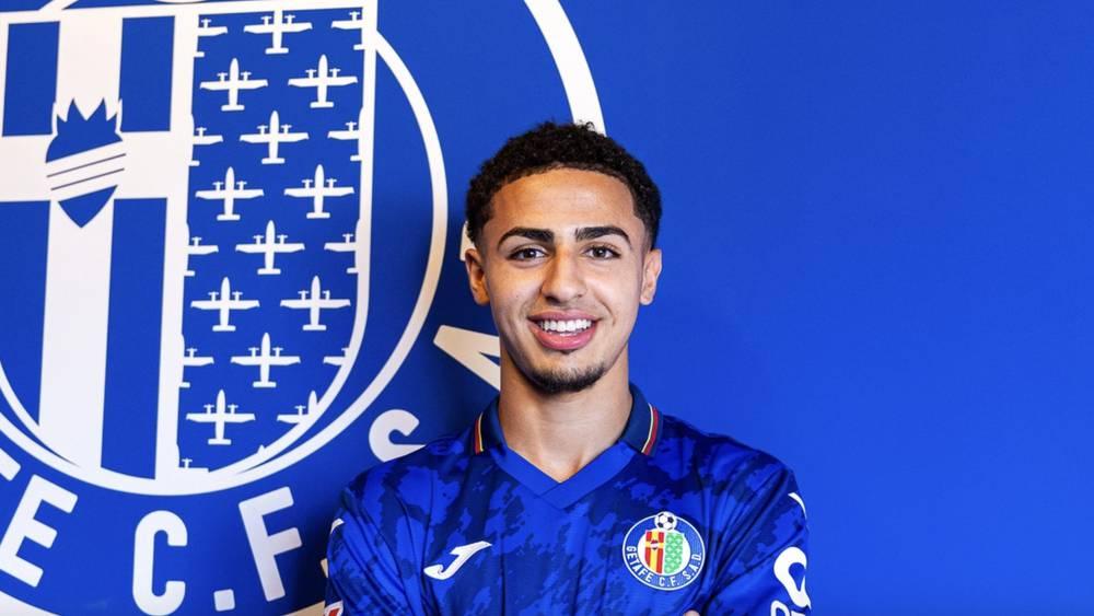 "ماركا"/ اسماعيل بخوشة أدّى مهمته وجعل لاعبي برشلونة في حالة جنون بعد دخوله كبديل مع خيتافي