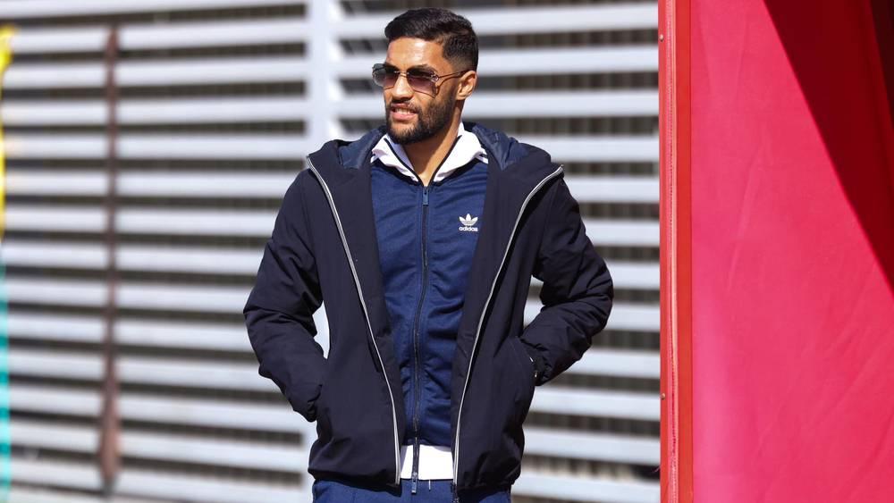 عطية الله يتواجد في تداريب الأهلي والطاقم الطبي يطمئن على حالته الصحية إثر إصابته بكسور في عِظام الوجه