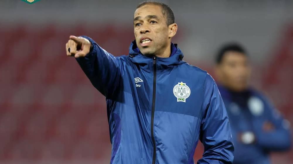 عبد الصادق: "حتى في الموسم الماضي كان هناك لاعبون لا يستحقون حمل قميص الرجاء لأن الفريق أكبر منهم"