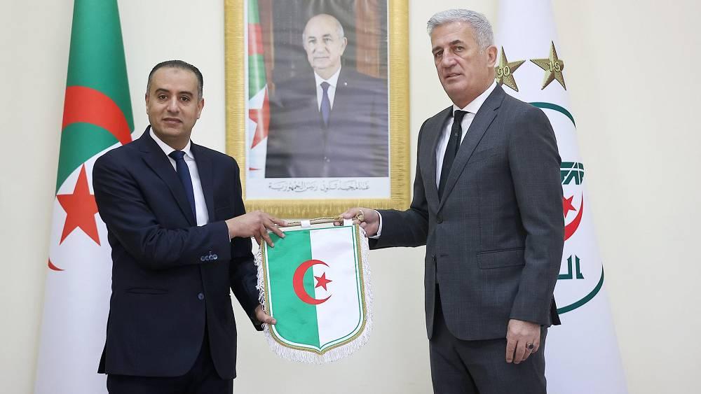 بيتكوفيتش يمثل الاتحاد الجزائري لكرة القدم في قرعة "كان المغرب 2025"