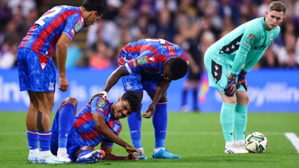 "ديلي ميل"/ إحتمالية إصابة شادي رياض بتمزق في الرباط الصليبي الأمامي!