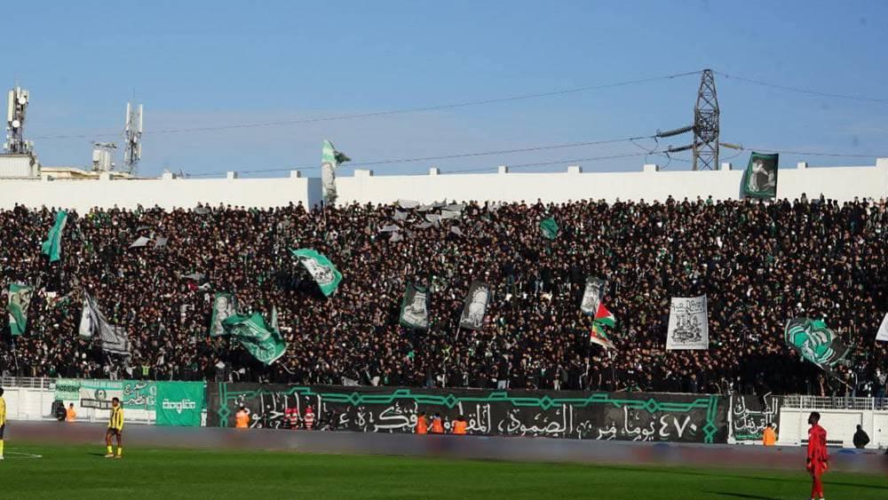 الرجاء يطرح تذاكر مباراته ضد أولمبيك آسفي ويحدد أثمنتها في 70 و700 درهما