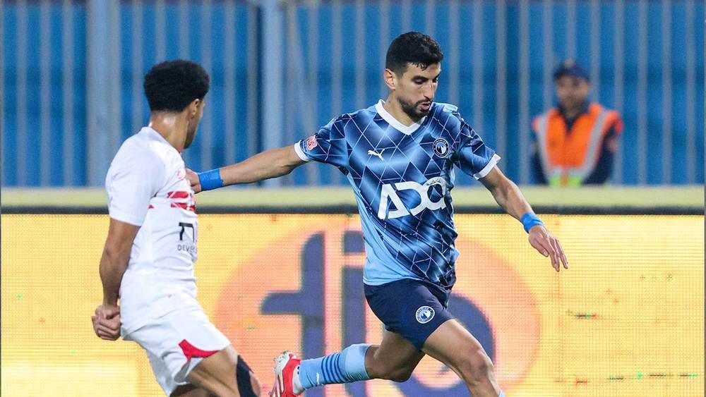 بحضور الكرتي والشيبي كأساسييْن.. بيراميدز يهزم الزمالك بثلاثية نظيفة في الدوري المصري