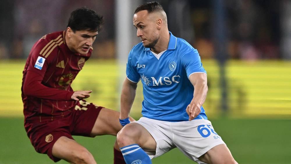 روما يفرض التعادل على نابولي في الوقت القاتل (1-1) والأخير يعزز صدارته لترتيب "السيري أ"