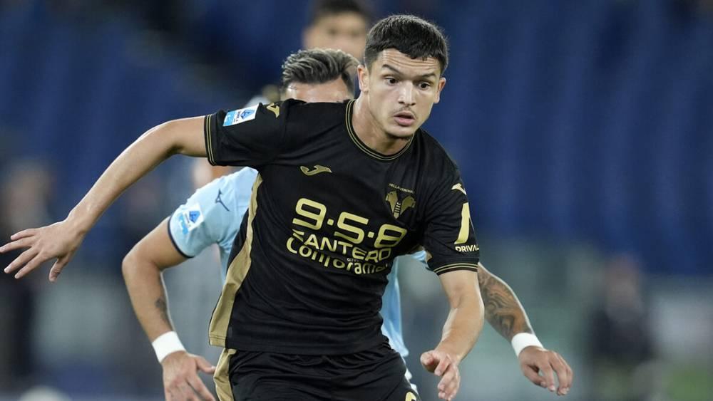 رضا بلحيان يصل إلى روما قصد الخضوع للفحص الطبي والتوقيع في صفوف لاتسيو