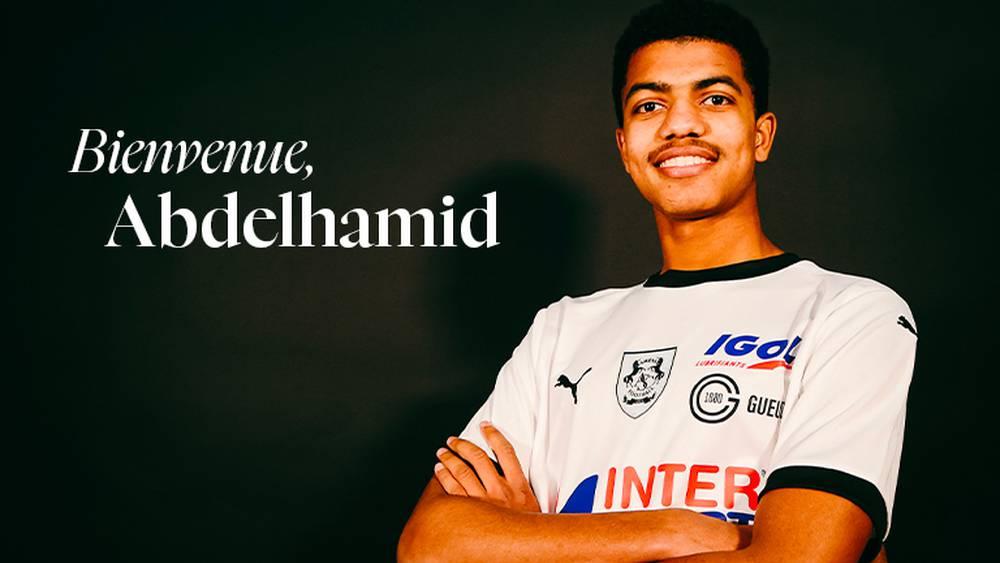 رسميا/ أميان الفرنسي يعلن تعاقده مع آيت بودلال على سبيل الإعارة من رين حتى نهاية الموسم الجاري