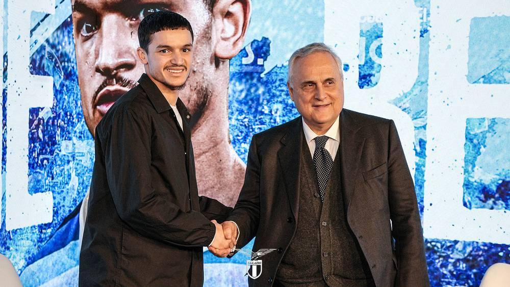 بلحيان: "انضممت لِلاتسيو بعد اقتناعي بالمشروع وآمل أن أساعده على التأهل لدوري الأبطال"