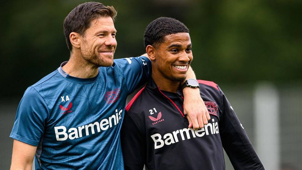 ألونسو يؤكد جاهزية عدلي للمشاركة في مباراة باير ليفركوزن اليوم ضد كولن ضمن كأس ألمانيا