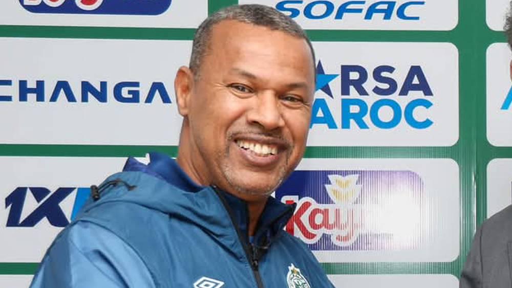 الرجاء يعزز طاقم الشابي بمدرب الحراس الدغاي والمعد البدني عبد الجبار متقي