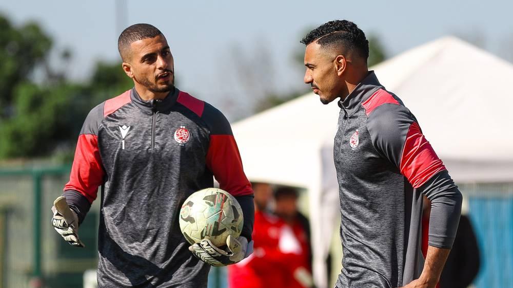 قائمة الوداد لمواجهة الحسنية.. غياب الزمراوي وأونزو وحضور الانتدابات الجديدة من بينها بنعبيد وموفي ولورش