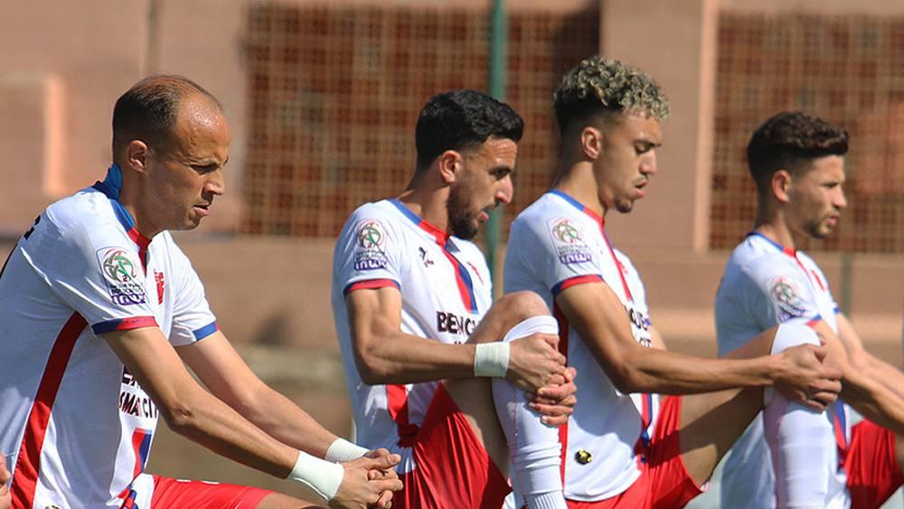 شباب بنجرير يُعلن اعتقال رئيسه وكاتبه الإداري بعد الازدحام المُرافق لمباراته أمام شباب أطلس خنيفرة