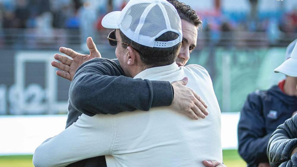 أولمبيك آسفي يؤكد عقد لقاء مصالحة بين رئيس النادي والمدرب الكرمة لإنهاء الخلاف بين الطرفين