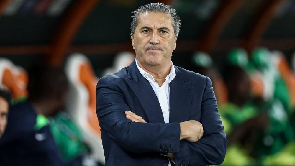 الزمالك يستقر على تعيين البرتغالي جوزيه بيسيرو مدربا جديدا للفريق خلفا لكريستيان غروس