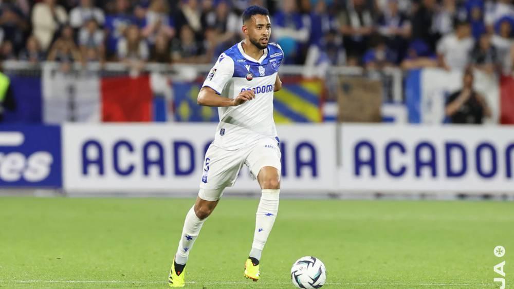 أوكسير الفرنسي يعلن إعارة المغربي سعد أكوزول إلى رادومياك رادوم البولندي