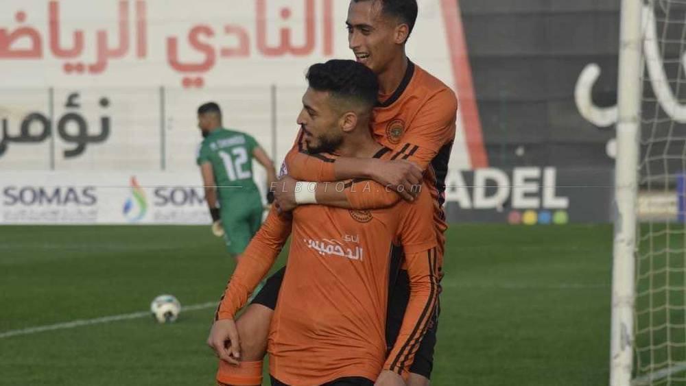 البطولة الاحترافية/ نهضة بركان يقسو على شباب السوالم (0-4) ويبتعد بالصدارة بـ16 نقطة عن مطارده الوداد