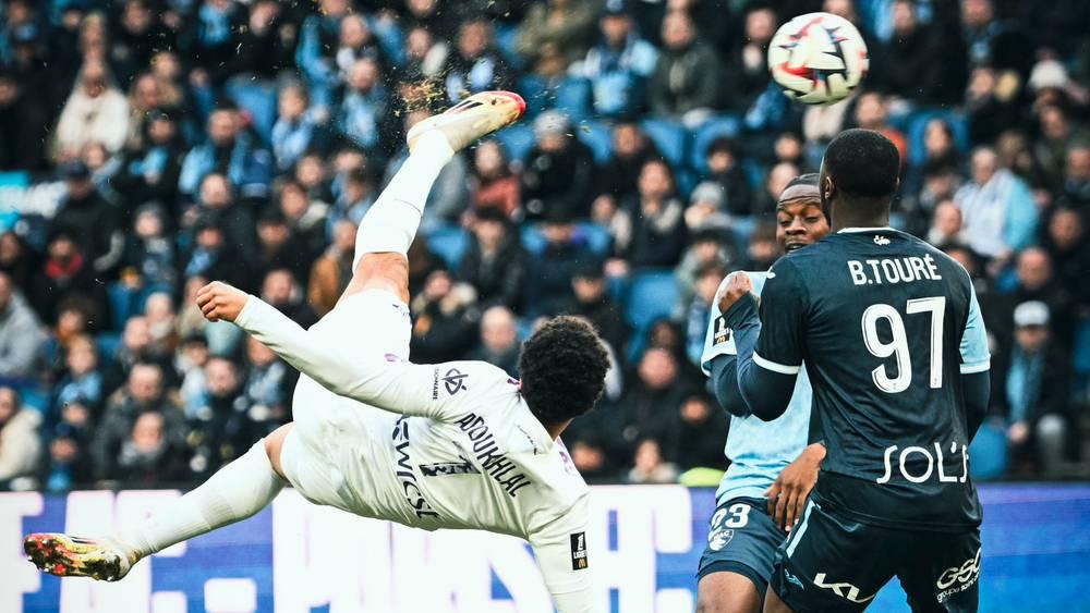 أبو خلال بعد إحرازه هدفا من ضربة نصف هوائية: "كل طفل يحلم بتسجيل مثل هذا النوع من الأهداف"