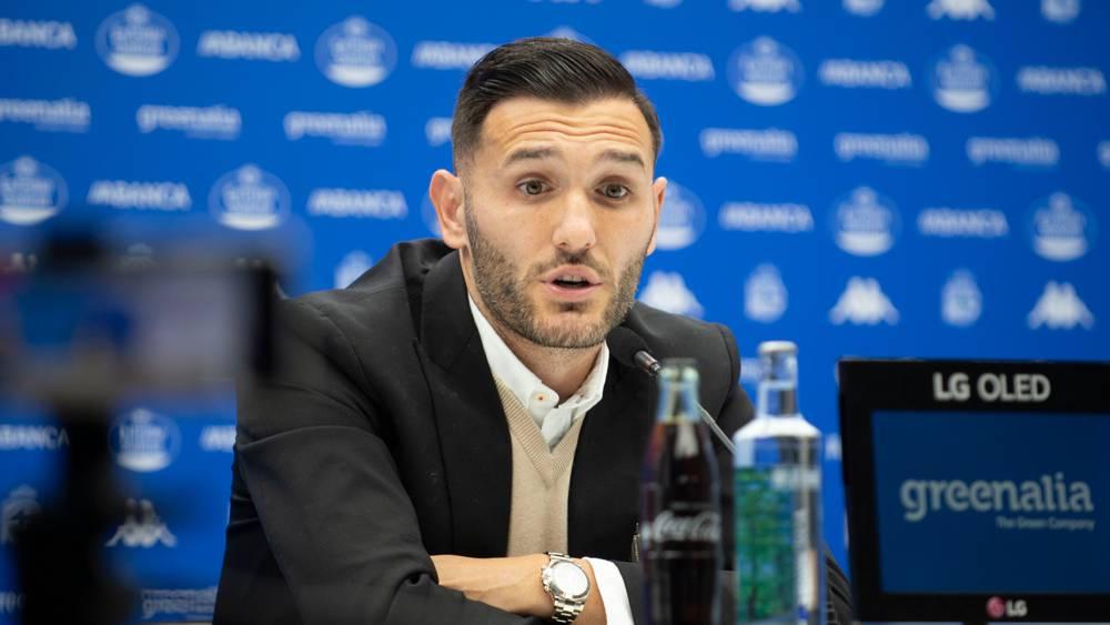 بيريز لاعب آيندهوفن: "والدي يطالبني بالنفقة بعد أن تخلى عنِّي في دار للأيتام!"