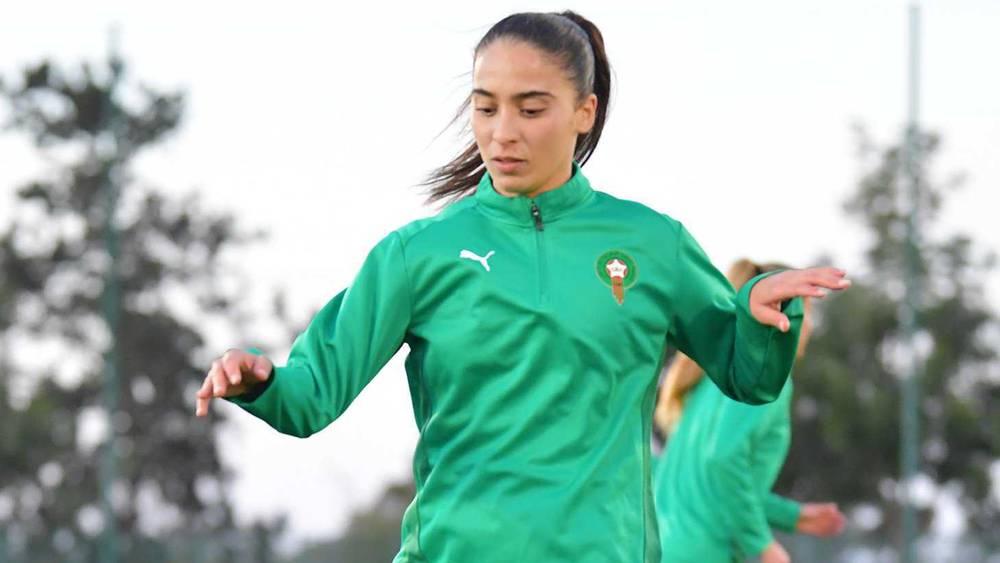 أنيسة لحماري (لاعبة المنتخب المغربي): "نفكر في 'الكان' كل يوم.. ننام ونستيقظ ونأكل به"
