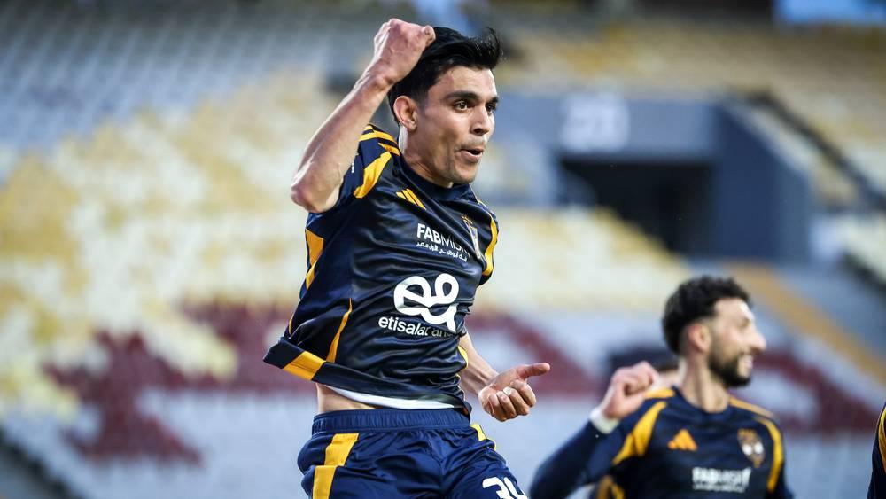 بنشرقي: "بدايتي كانت مُوفقة مع الأهلي وسنواصل العمل للتتويج بالدوري المصري هذا الموسم"