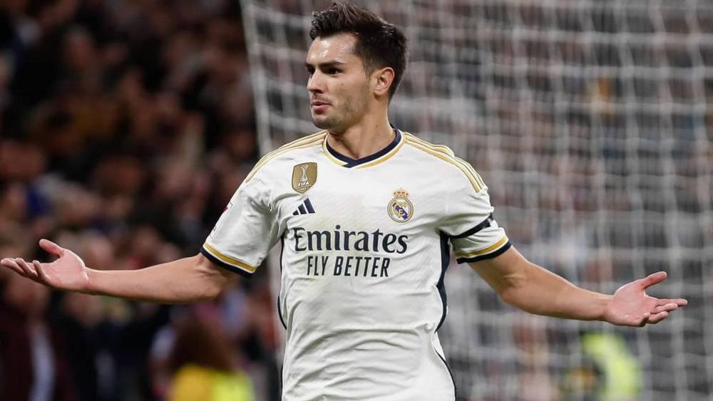 الإعلام الإسباني يشيد بالمغربي إبراهيم دياز ويصفه بـ"الورقة الرابحة" في ريال مدريد