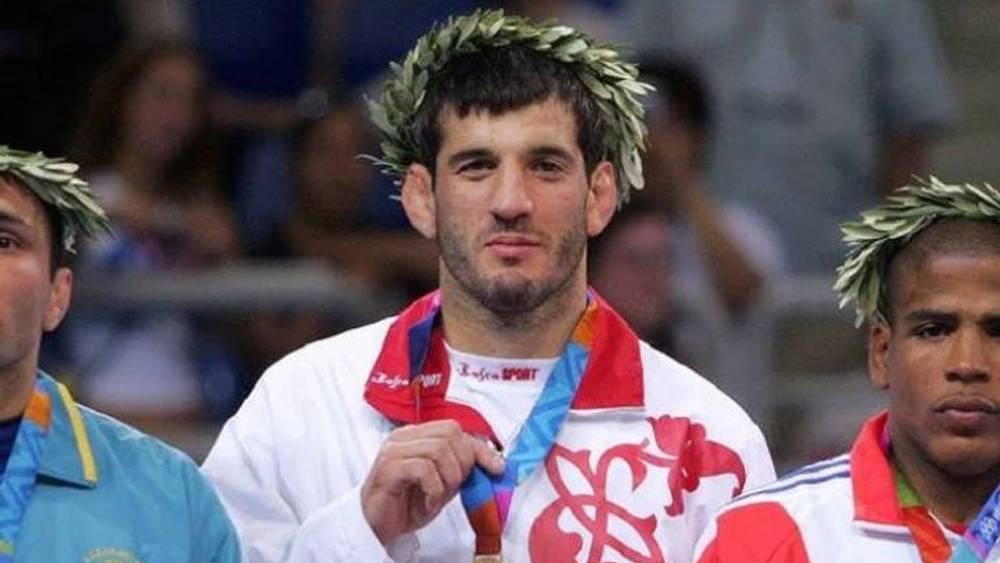 وفاة "غامضة" لبطل مصارعة روسي عن عمر يناهز 50 سنة