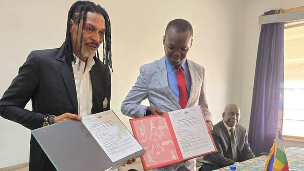 الكاميروني سونغ يتولى تدريب منتخب أفريقيا الوسطى بقرار من وزارة الرياضة في البلاد