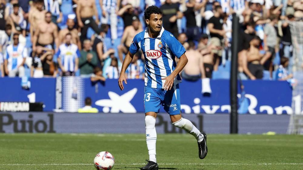 برشلونة مهتم بالتعاقد مع المغربي عمر الهيلالي