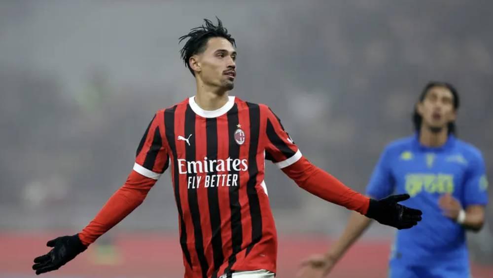 ميلان يعلن تجديد عقد لاعبه ريندرز حتى عام 2030