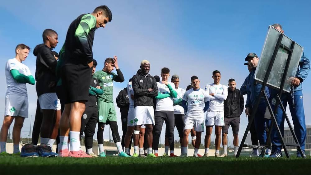 الرجاء يستعيد جميع لاعبيه المصابين قبل مواجهة النادي المكناسي