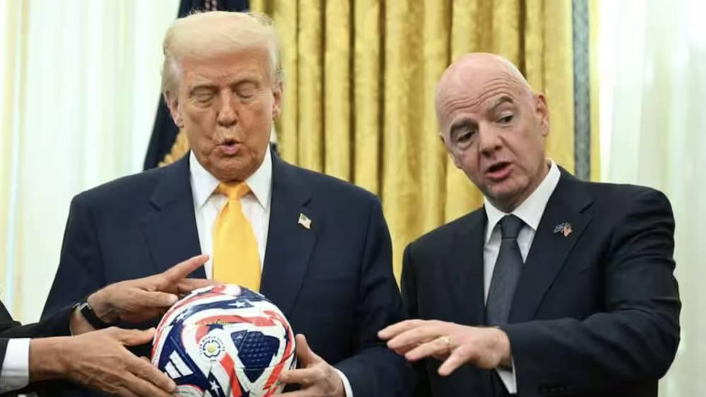 ترامب: "(الحرب التجارية بين الولايات المتحدة الأمريكية وكندا والمكسيك) ستجعل تنظيم مونديال 2026 أكثر إثارة"