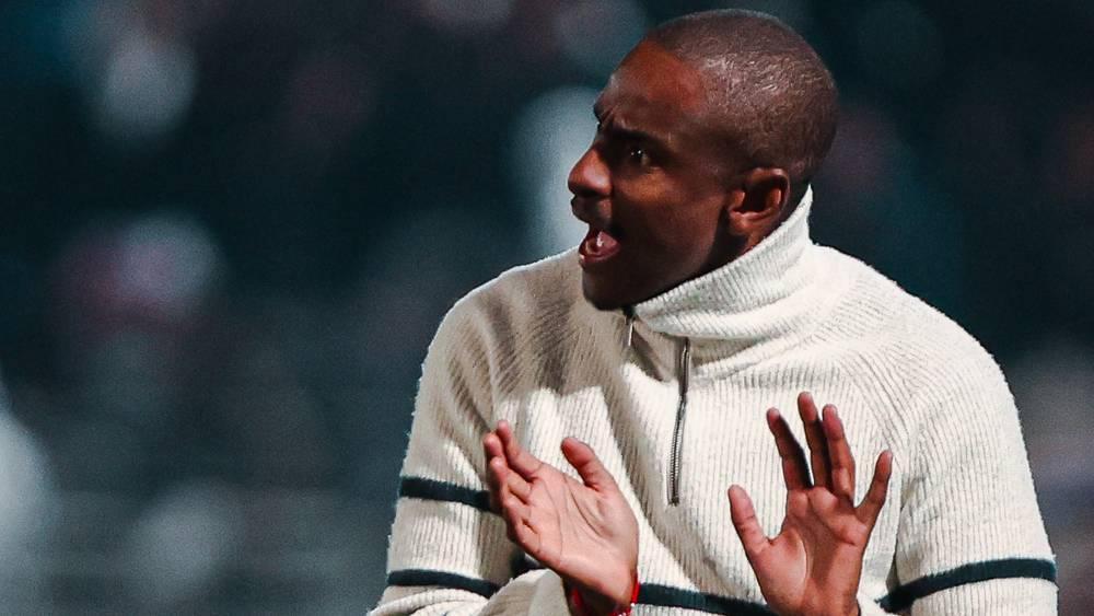 موكوينا: "حين واجهت الوداد رأيت حب الأنصار لفريقهم ولهذا اخترت تدريبه بدل الجيش الملكي أو الرجاء"