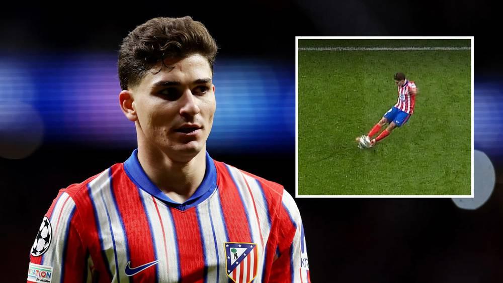 حالة "نادرة" و"مثيرة للجدل".. عدم احتساب ركلة جزاء ألفاريز بسبب لمسه الكرة مرتين!