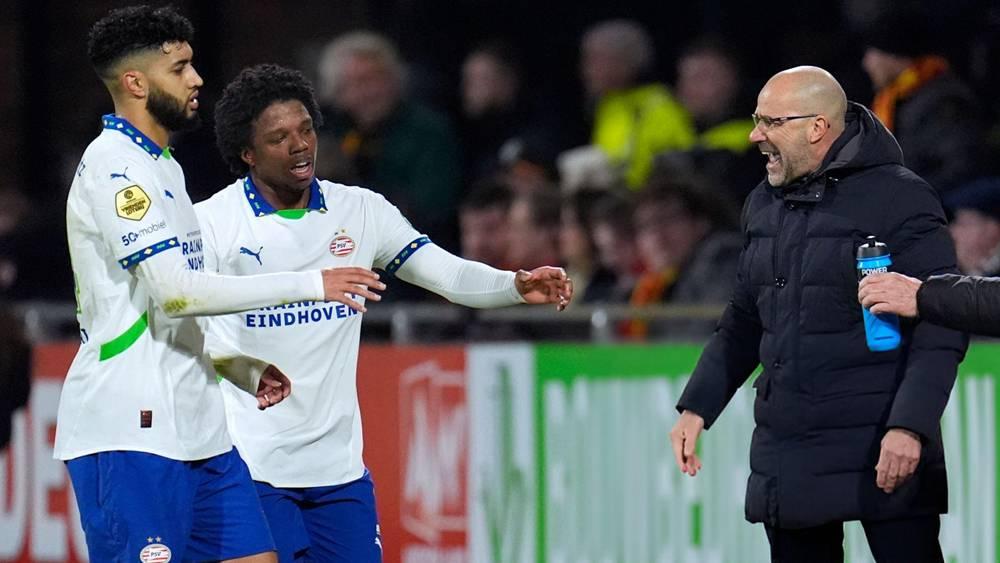 مدرب إيندهوفن عن استبعاد الصيباري ضد أرسنال: "لقد تأخر للمرة الألف وتركته في الفندق!"