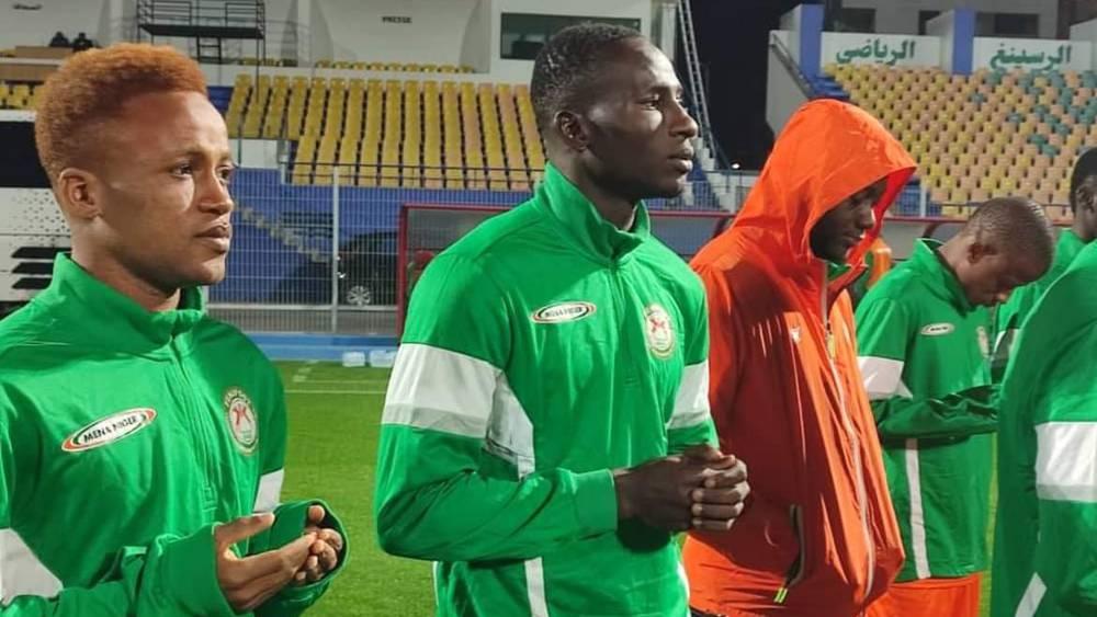 منتخب النيجر يخوض أول حصة تدريبية في المغرب لإزالة عياء السفر استعدادا لملاقاة "أسود الأطلس"