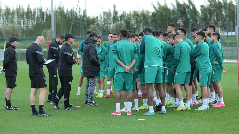المنتخب المغربي لمواليد 2000 يواجه غينيا في مباراتين وديتين بالقنيطرة بدون جمهور