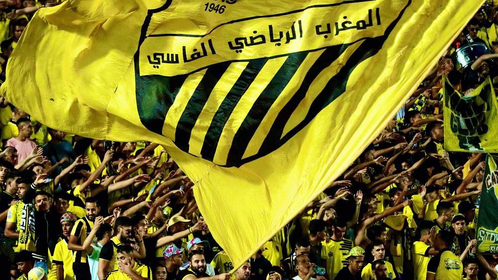 سلطات مدينة القنيطرة تمنع التنقل الجماعي لجماهير المغرب الفاسي في مباراة الجيش الملكي بكأس العرش