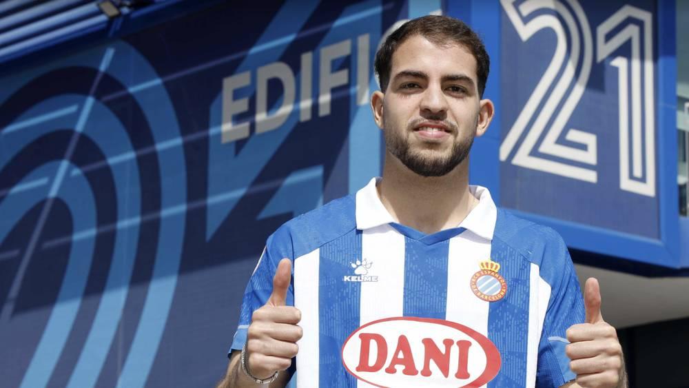 إسبانيول يُعلن تجديد عقد مهاجم الفريق الرديف المغربي عمر صادق حتى 2028