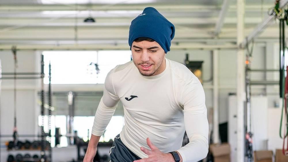 أخوماش: "الأسوأ مرّ.. أريد العودة بأقصى سرعة لفريقي وسأبدأ الرّكض شهر أبريل القادم"