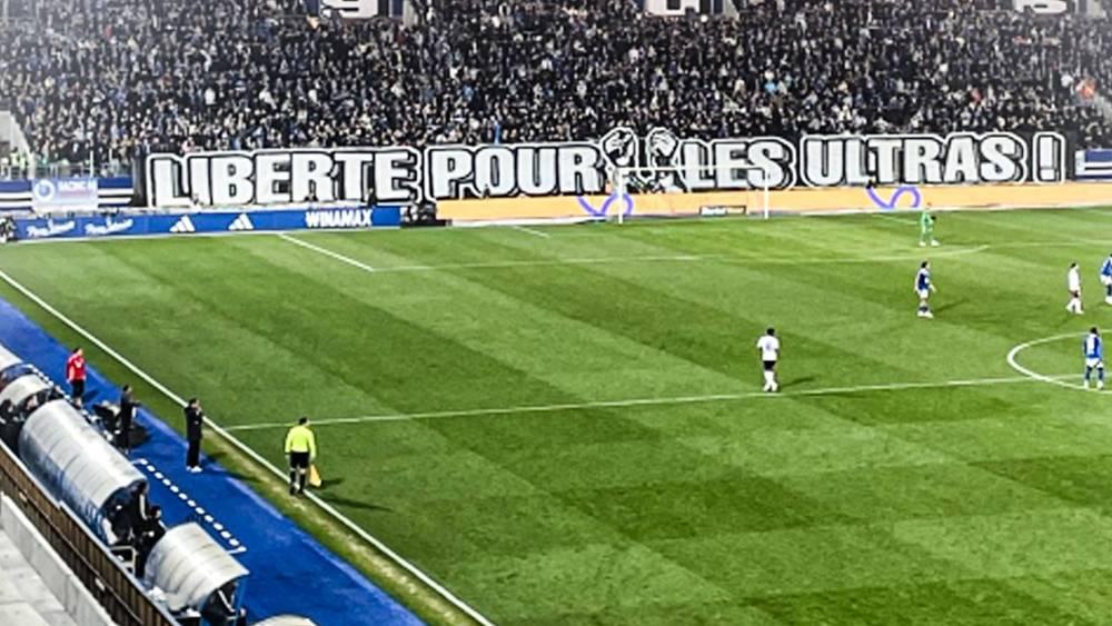 "الحرية للأولتراس".. الجماهير الفرنسية تتحد ضد قرار وزارة الداخلية بحل بعض مجموعات "الأولتراس"