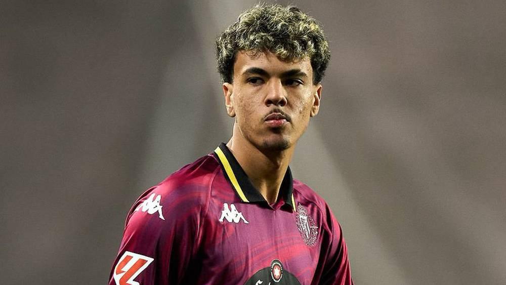 المدير الرياضي لبايرن ميونخ: "أزنو يحتاج للعب المباريات وهذا ما يفعله مع بلد الوليد.. هذه خطوة نحن سعداء باتخاذها"