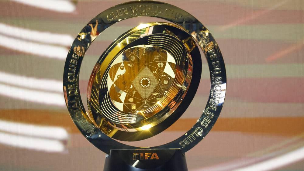 "الفيفا" يدرس إمكانية إقامة مباراة فاصلة لتحديد بديل ليون المكسيكي في كأس العالم للأندية