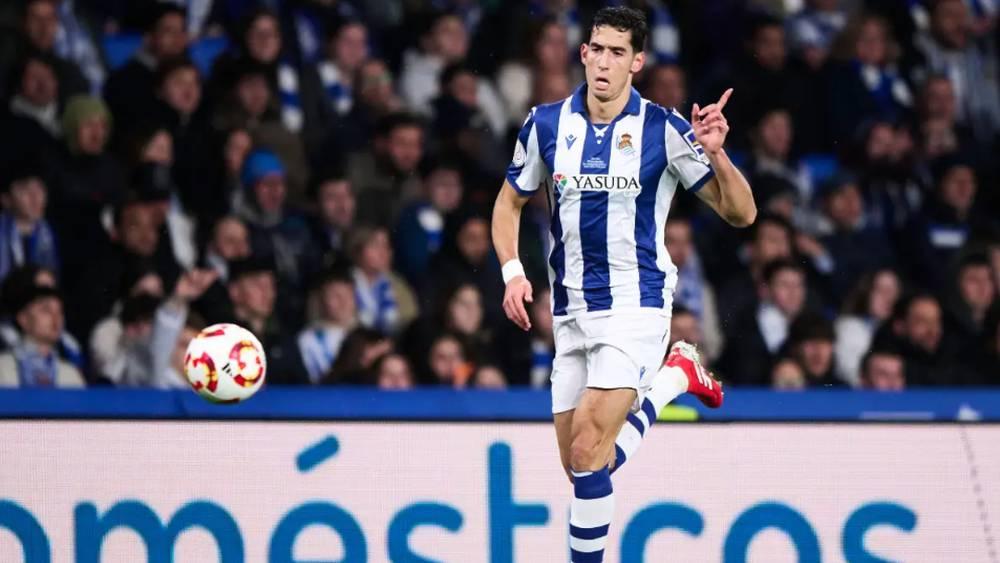 بعد غيابه ضد بلد الوليد.. أكرد حاضر في قائمة ريال سوسيداد لمباراة ريال مدريد