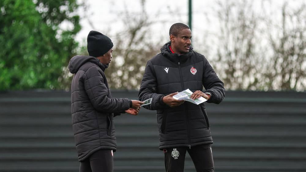 موكوينا: "قمت بإحصائيات هذا الأسبوع حول الضربات الثابتة والركلات الركنية.. حتى نهضة بركان بطل الدوري لا يتوفّر على أرقامنا في هذا الجانب"