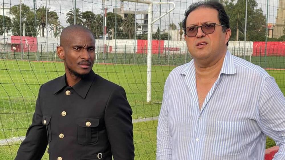 إدارة الوداد تُبرمج اجتماعا مع موكوينا بعد الإقصاء من ثمن نهائي كأس العرش