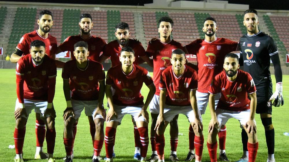 حسنية أكادير: "الحكم حرمنا من هدف صحيح أمام أولمبيك خريبكة وأصدر قرارات أثّرت على نتيجة المباراة"