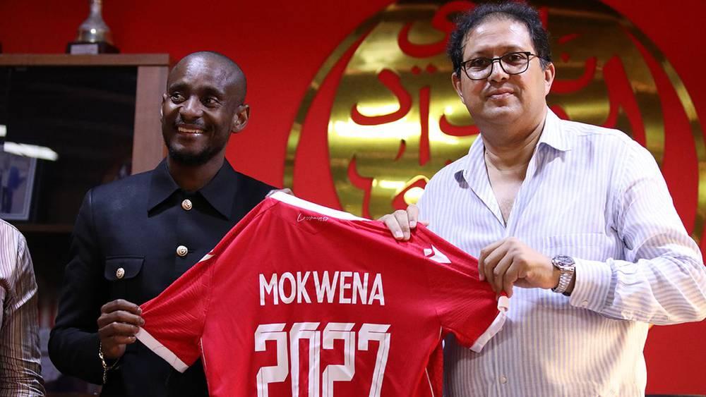 آيت منا ينفي وجود مشاكل مالية مع موكوينا