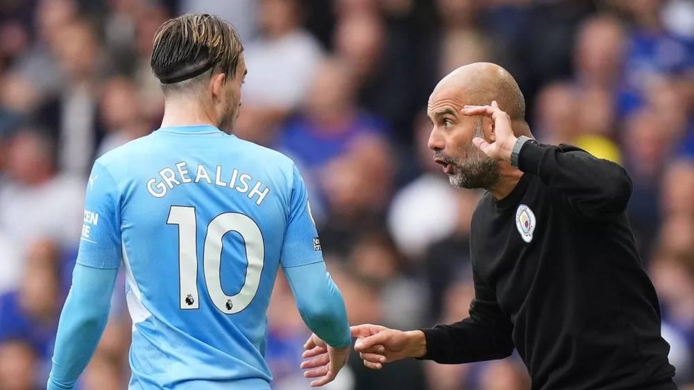 غوارديولا بعد الاعتداء على فودين وغريليتش في "ديربي مانشستر": "العالم أصبح مجنونا ليس فقط في الرياضة"!