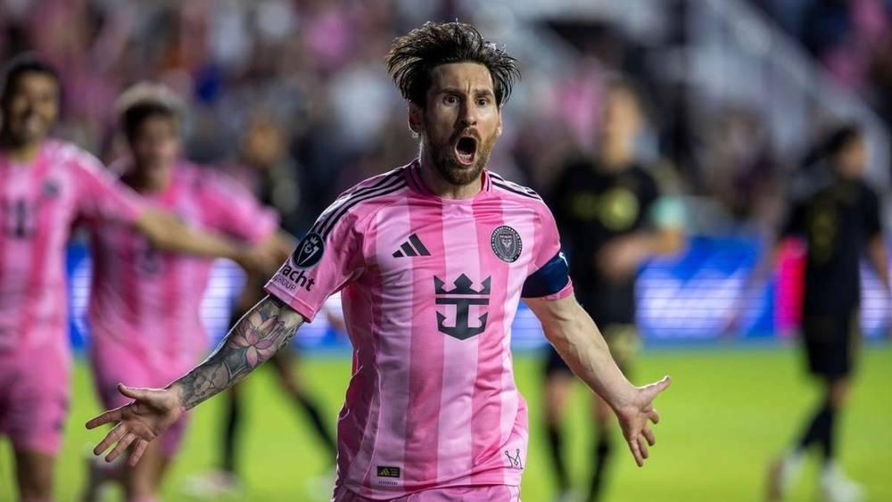 ميسي يقترب من تمديد عقده مع إنتر ميامي للعب في الملعب الجديد